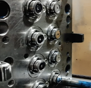 Injection Moulding Machine